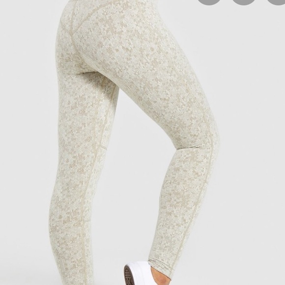 Gymshark fleur texture leggings washed khaki small - Picture 2 of 9